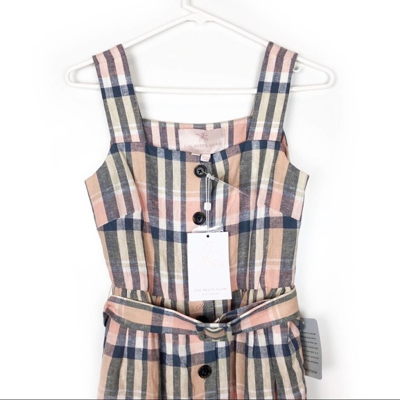 Gal Meets Glam Peyton Linen Plaid Dress. - Picture 4 of 12